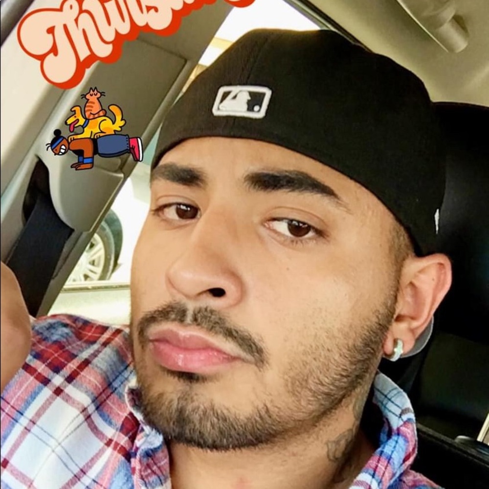 Meet your Posher, Carlos